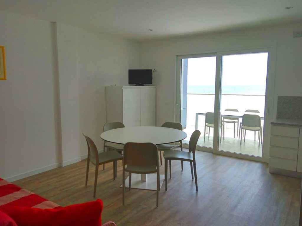 Apartment In Lignano Sabbiadoro 21778 Екстериор снимка